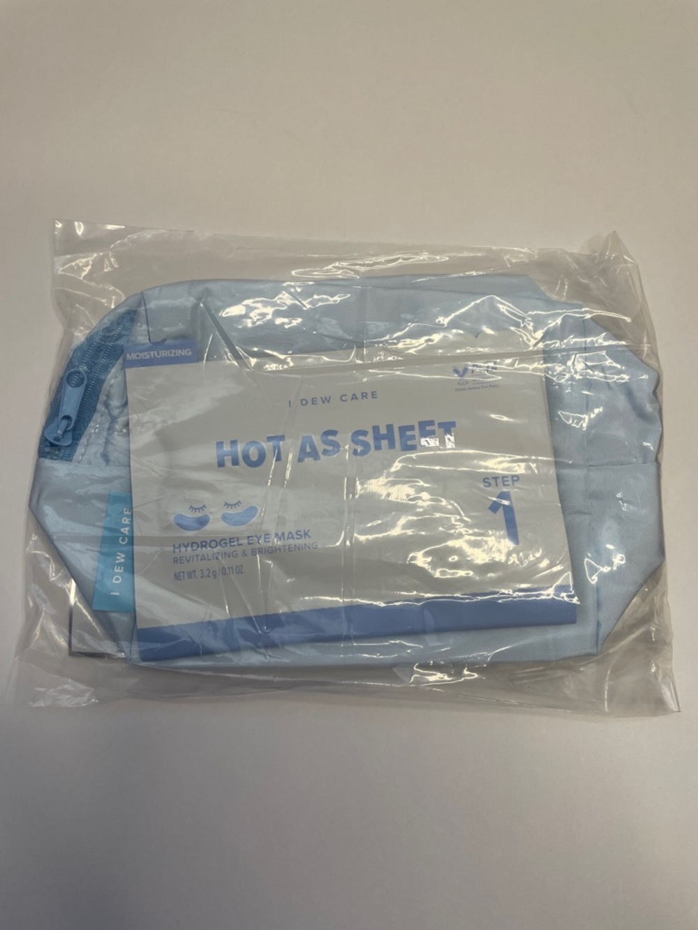 NIB I Dew Care "Hot As Sheet" Hydrogel Eye Mask Set - Light Blue